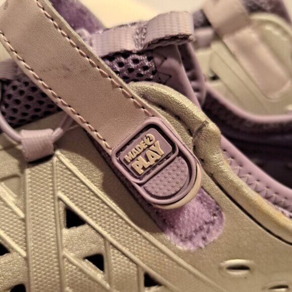 Stride Rite phibian big girls size 5, silver and purple, hook n loop closure - Picture 4 of 11